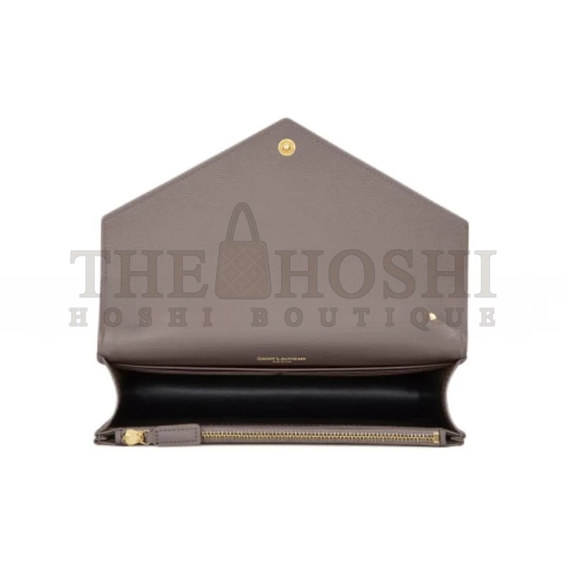 Y51 CASSANDRE MATELASSÉ ENVELOPE CHAIN WALLET IN GRAIN DE POUDRE EMBOSSED LEATHER 742920BOW011202 (19*12.5*3.5cm) Master Quality